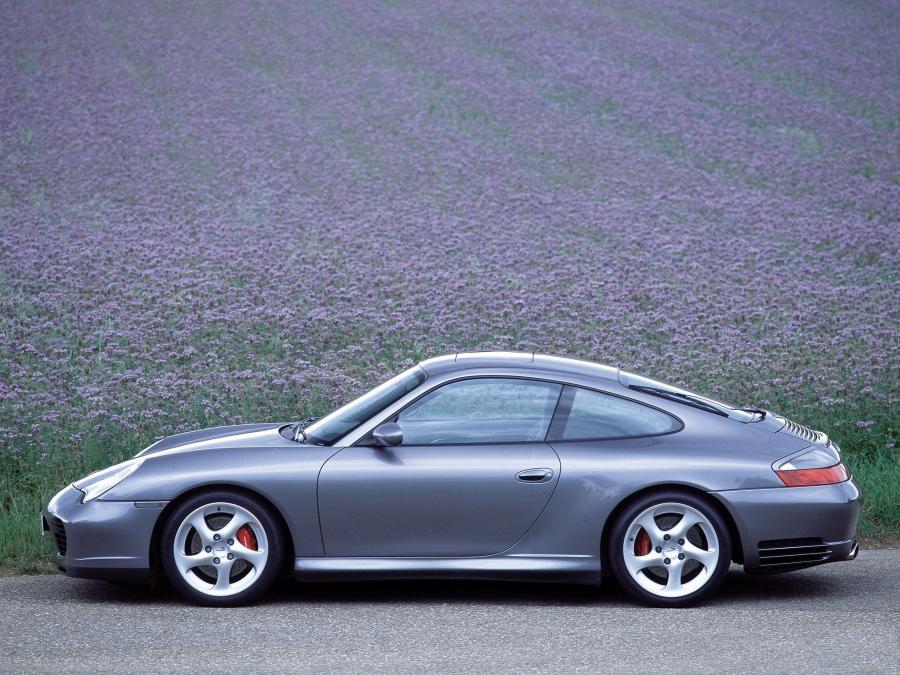 Porsche 911 Carrera 4S Coupe '2001